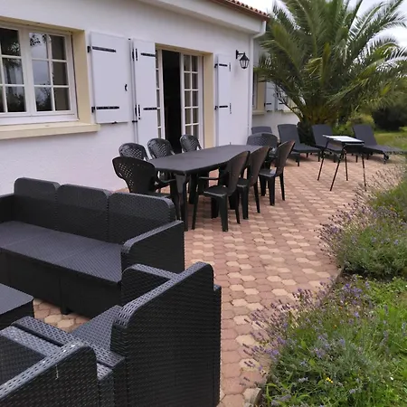 Сasa de vacaciones Familly Avrillé